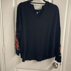 Plus size long sleeve tshirt with rose lace detail